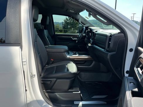 Used 2025 Chevrolet Silverado 3500 LT w/ Trail Boss Package AWD/4WD image 27