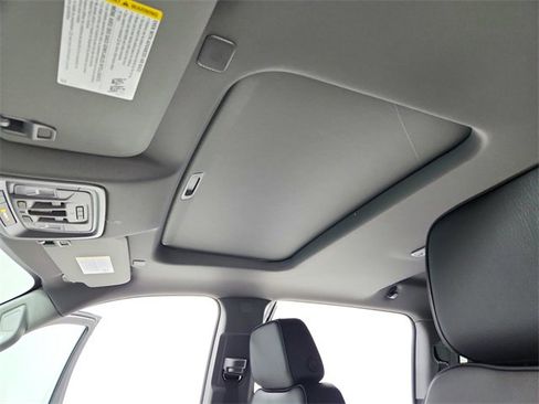 New 2026 GMC Sierra 3500 Denali w/ Denali Reserve Package image 22