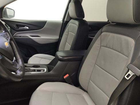 Used 2018 Chevrolet Equinox Premier image 17