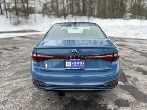 Used 2025 Volkswagen Jetta SE image 7
