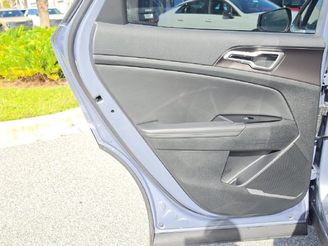 Certified 2024 Kia Sportage EX FWD image 12