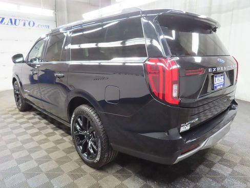 Used 2025 Ford Expedition Max Platinum AWD/4WD image 6