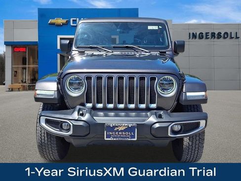 Used 2019 Jeep Wrangler Unlimited Sahara AWD/4WD image 23