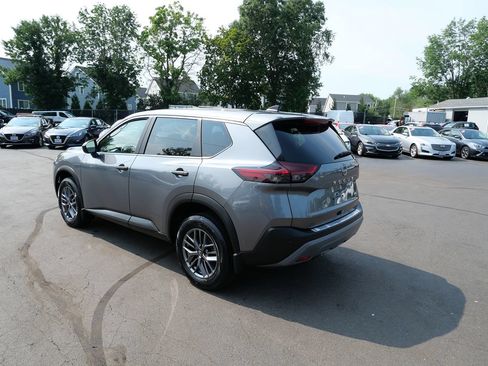 Used 2023 Nissan Rogue S AWD/4WD image 5