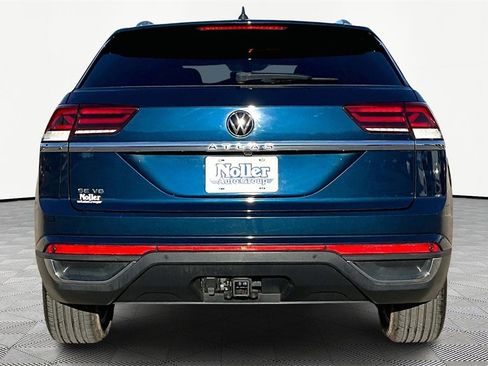 Used 2023 Volkswagen Atlas Cross Sport SE w/ Panoramic Sunroof Package image 4