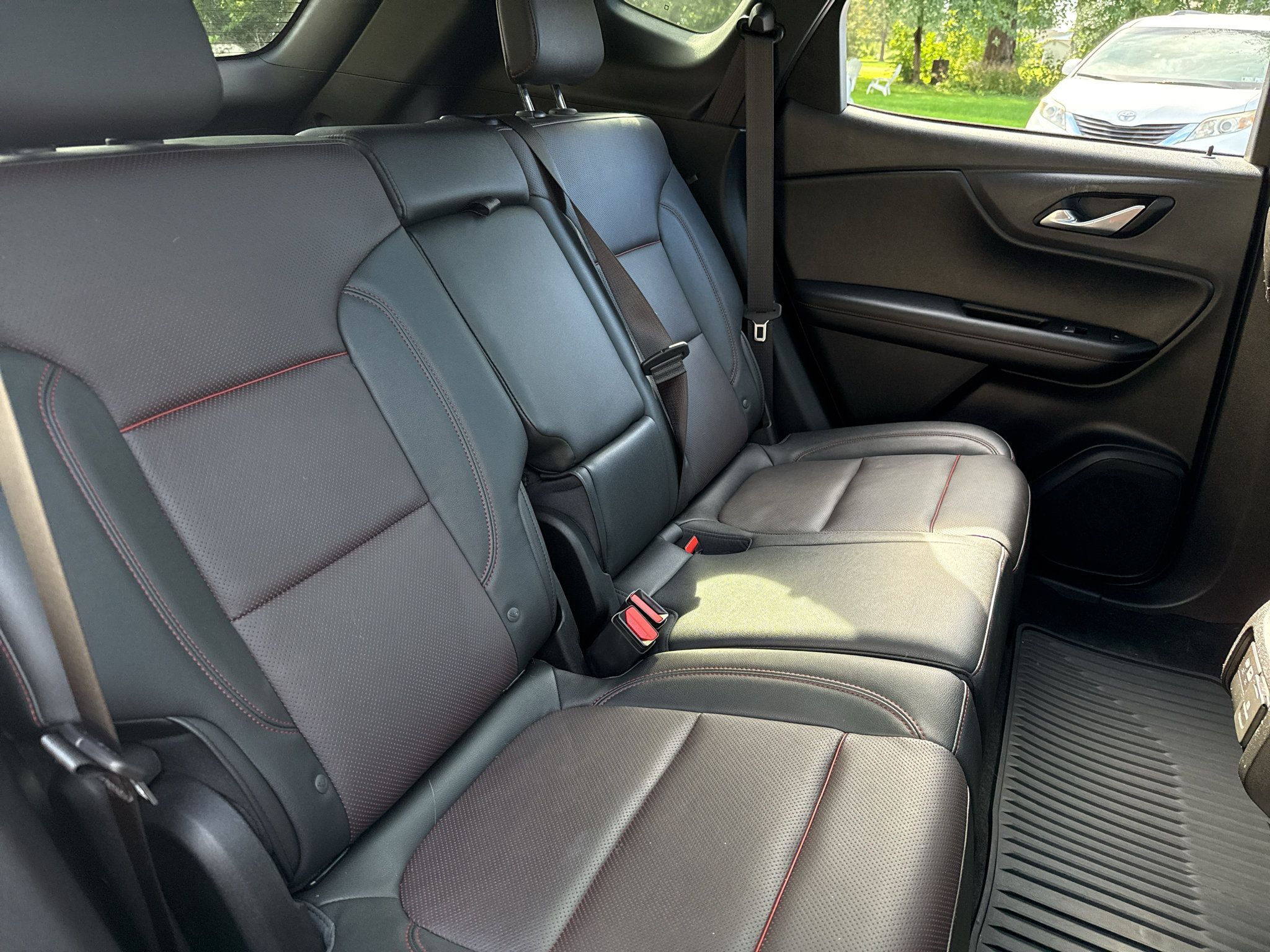 Used 2021 Chevrolet Blazer RS w/ Enhanced Convenience Package AWD/4WD image 30