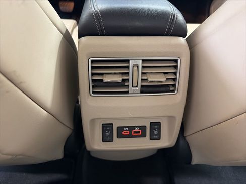 Used 2022 Nissan Maxima Platinum w/ Sport Mat Group FWD image 15