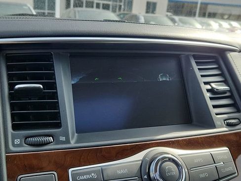 Used 2018 INFINITI QX80 4WD w/ Driver Assistance Package image 19