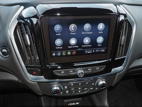 Certified 2023 Chevrolet Traverse LT FWD image 11