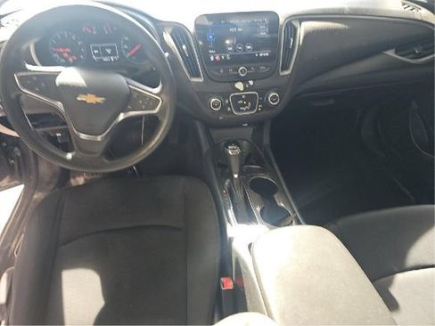 Used 2020 Chevrolet Malibu LS w/ LPO, Convenience Package 1 FWD image 5