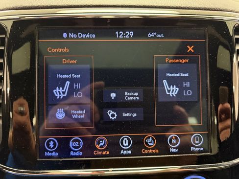 Used 2019 Jeep Grand Cherokee Altitude AWD/4WD image 28