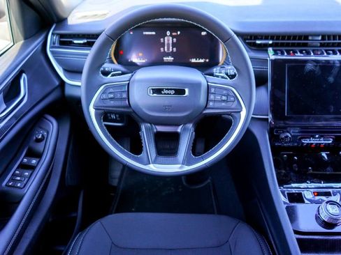 New 2026 Jeep Grand Cherokee Laredo RWD image 21
