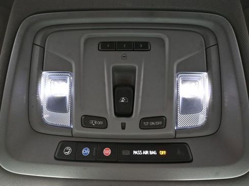 Used 2023 Chevrolet Silverado 1500 LTZ image 39