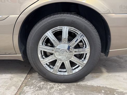 Used 2007 Cadillac DTS Luxury II image 20