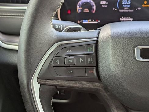 Used 2024 Jeep Grand Cherokee Limited AWD/4WD image 26