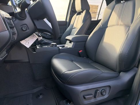 New 2025 Toyota 4Runner Limited image 8