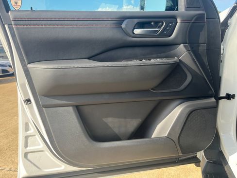 New 2026 Nissan Armada PRO-4X w/ Captain's Chari Seat Package image 11