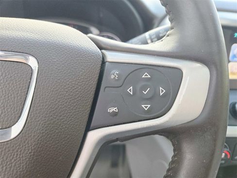 Used 2018 GMC Acadia SLT image 23