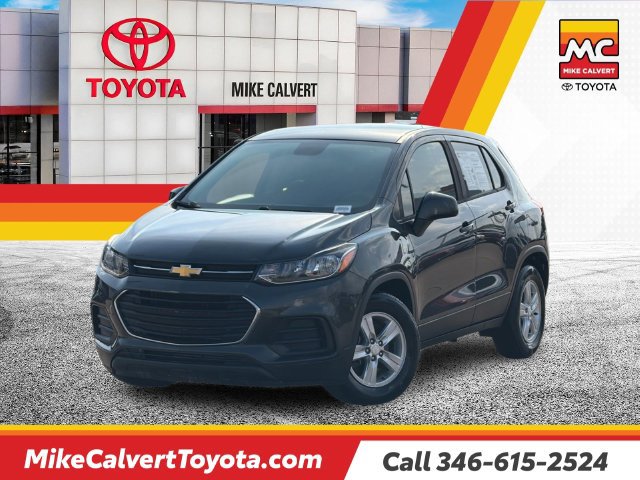 Used 2020 Chevrolet Trax LS w/ Tint and Cruise Package FWD image 1