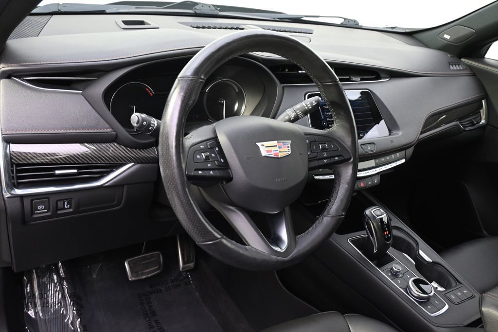 Used 2019 Cadillac XT4 Sport w/ Cold Weather Package AWD/4WD image 11