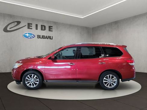 Used 2014 Nissan Pathfinder SV AWD/4WD image 8