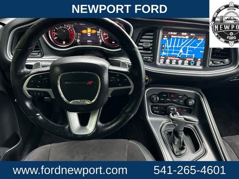 Used 2018 Dodge Challenger R/T Scat Pack w/ Leather Interior Group image 13
