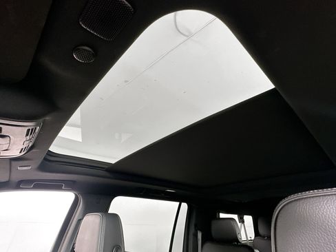 Used 2021 GMC Yukon XL Denali w/ Denali Premium Package RWD image 23