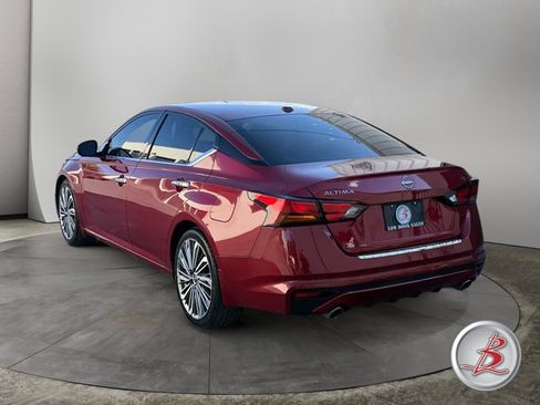 Used 2023 Nissan Altima 2.5 SL FWD image 5