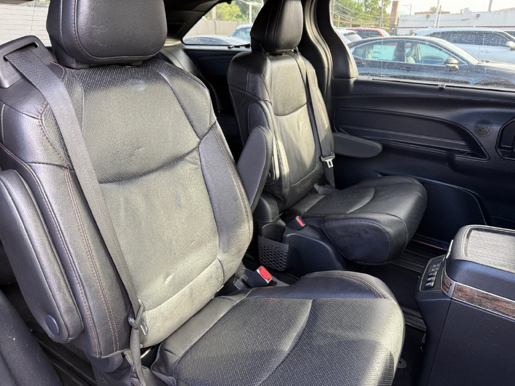 Certified 2025 Toyota Sienna Platinum AWD/4WD image 21