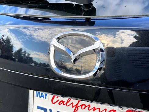 Used 2017 MAZDA MAZDA3 Touring image 10