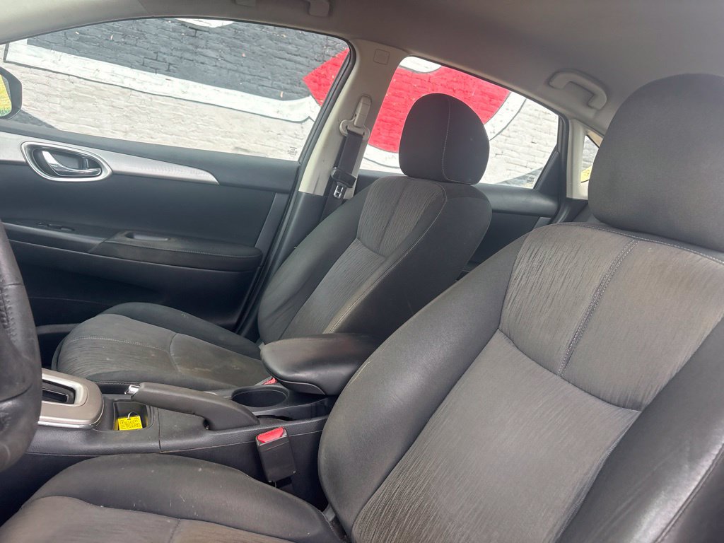 Used 2015 Nissan Sentra SV FWD image 14