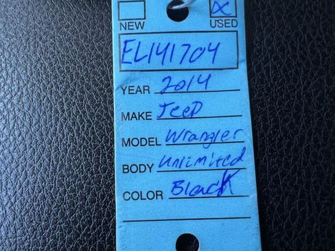 Used 2014 Jeep Wrangler Unlimited Rubicon w/ Connectivity Group image 32