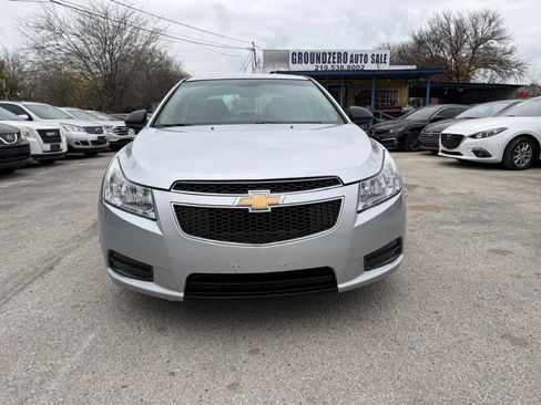 Used 2011 Chevrolet Cruze LS w/ Connectivity Package image 2