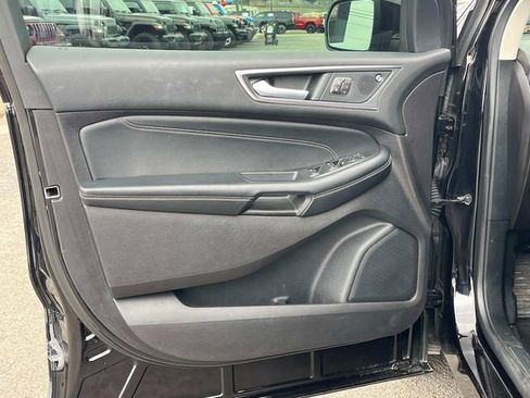 Used 2022 Ford Edge Titanium w/ Equipment Group 301A image 18