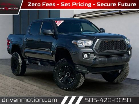 Used 2019 Toyota Tacoma SR5 image 1