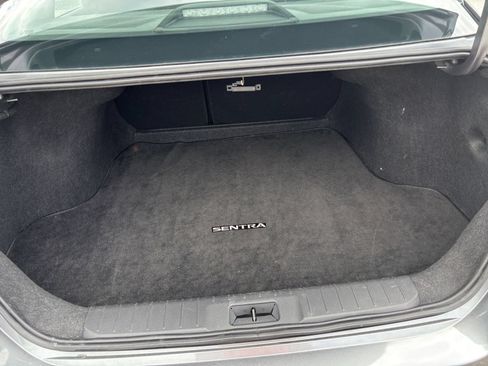 Used 2025 Nissan Sentra SV FWD image 29