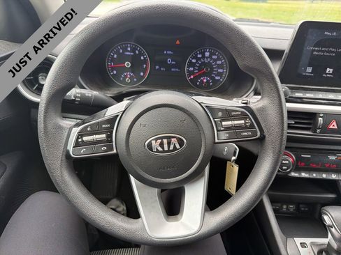 Used 2019 Kia Forte LXS FWD image 9