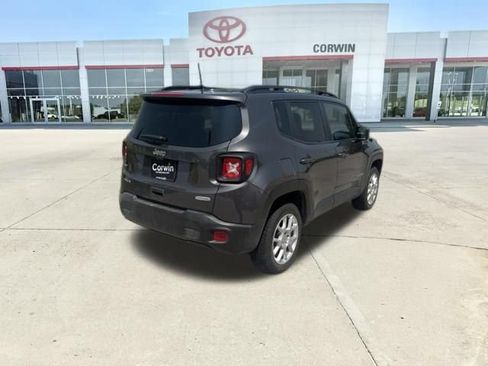 Used 2020 Jeep Renegade Latitude AWD/4WD image 3