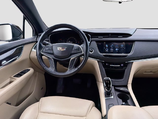 Used 2018 Cadillac XT5 AWD image 27