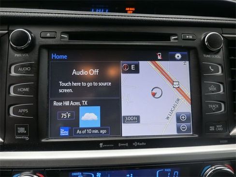 Certified 2019 Toyota Highlander Limited Platinum image 3