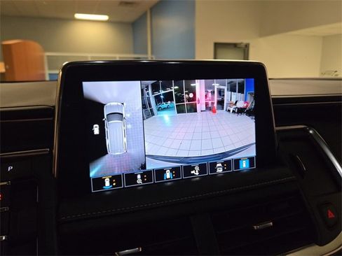 Used 2021 GMC Yukon SLT w/ SLT Luxury Plus Package image 17