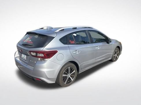 Used 2022 Subaru Impreza 2.0i Premium AWD/4WD image 3