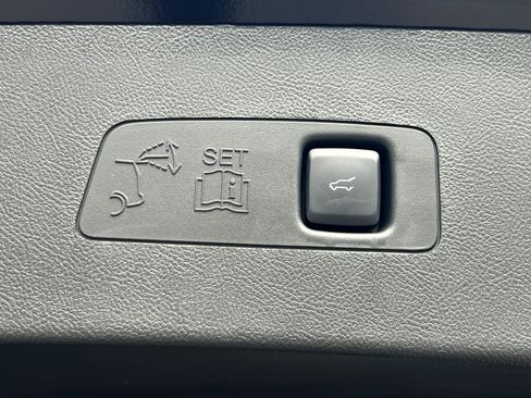 New 2026 Lincoln Corsair Premiere image 12