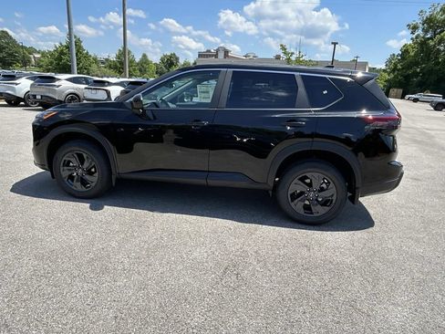 New 2026 Nissan Rogue SV FWD image 4