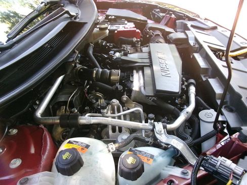 Used 2024 Nissan Rogue S AWD/4WD image 48