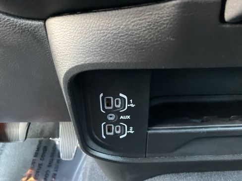 Used 2024 RAM 2500 Big Horn w/ Night Edition image 20