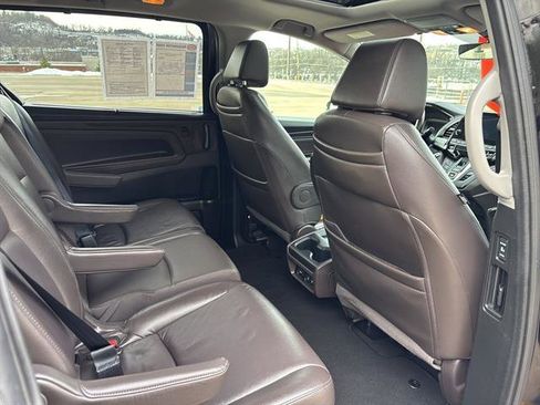 Used 2018 Honda Odyssey Touring image 18