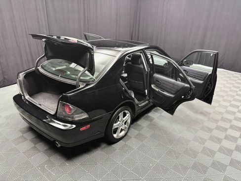 Used 2003 Lexus IS 300 RWD image 20