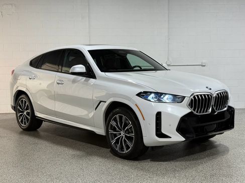 Used 2024 BMW X6 xDrive40i w/ Premium Package AWD/4WD image 6
