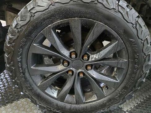 Used 2015 Ford F150 XLT w/ Equipment Group 302A Luxury image 15